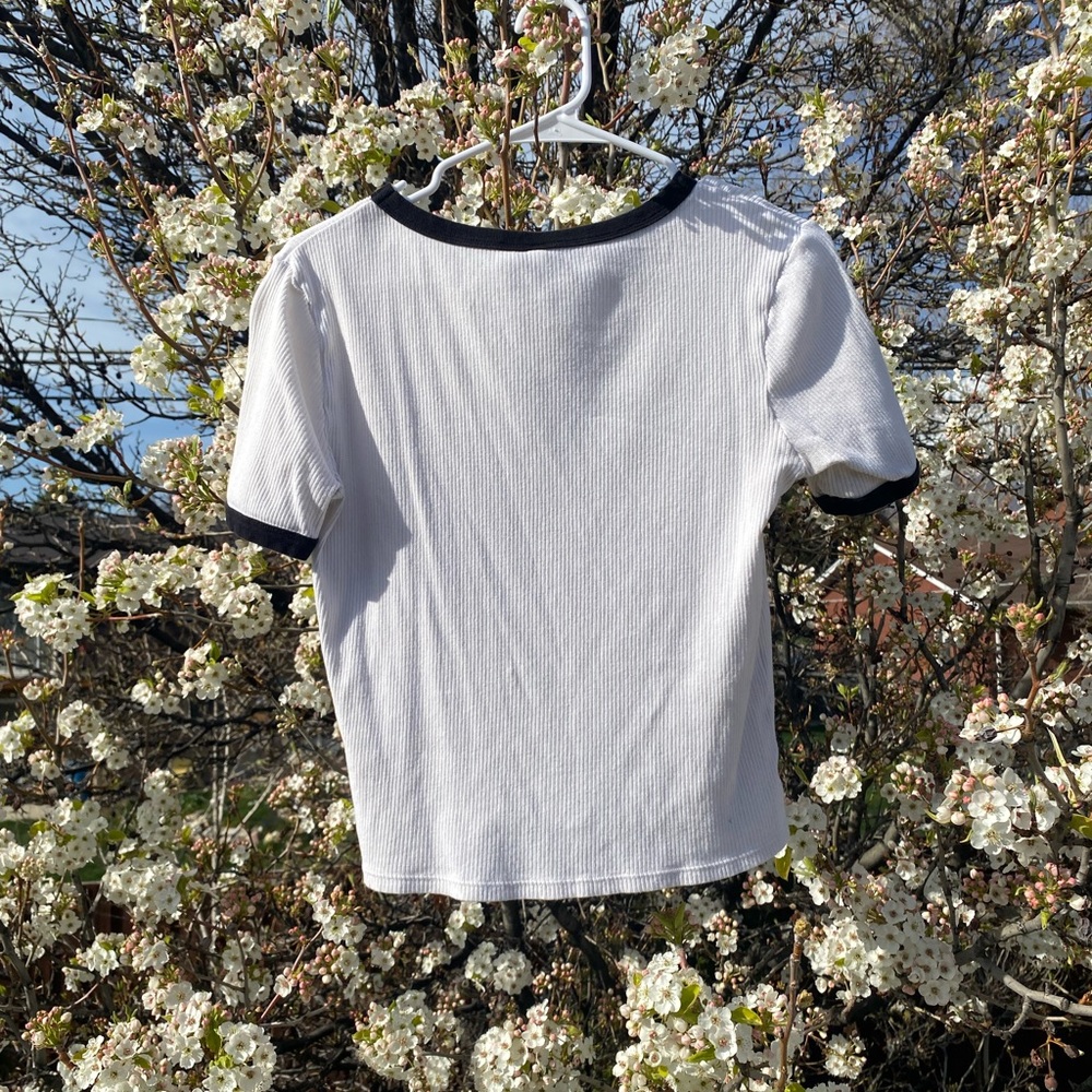 Ribbed Crop-Fit Tee